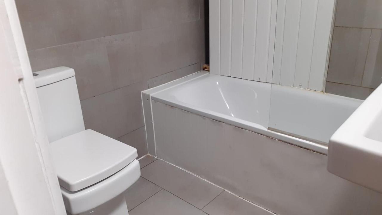 Sw16 Norbury Guesthouse ロンドン エクステリア 写真