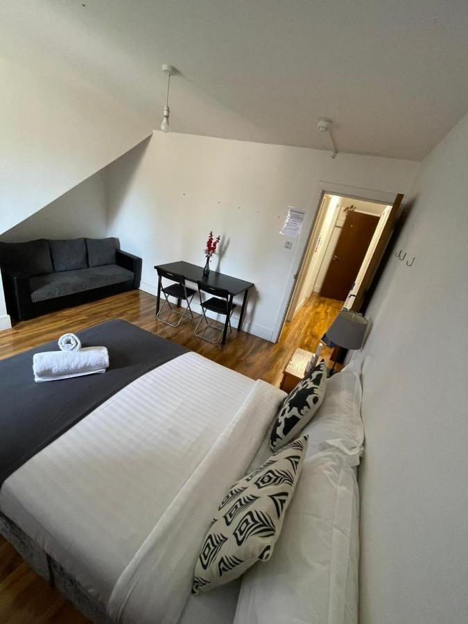 Sw16 Norbury Guesthouse ロンドン エクステリア 写真