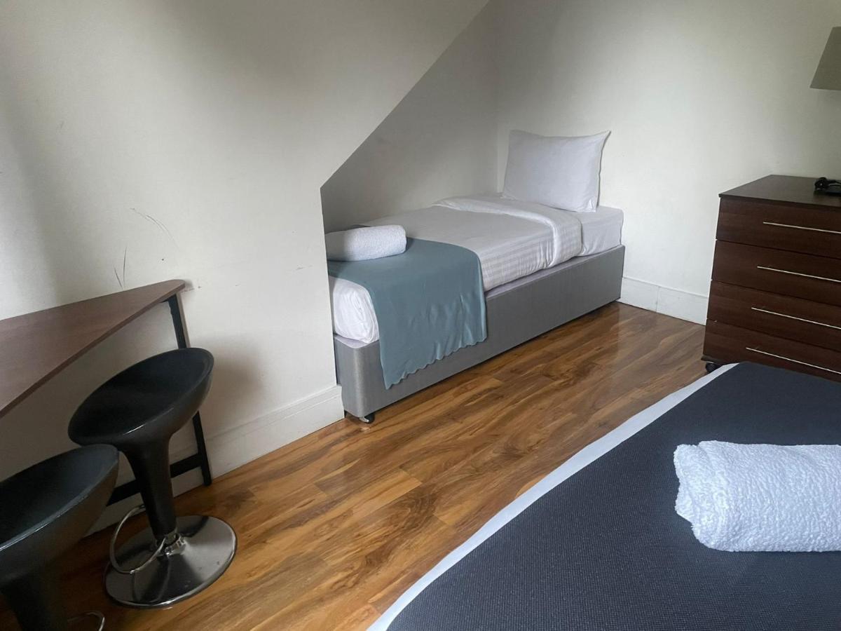Sw16 Norbury Guesthouse ロンドン エクステリア 写真